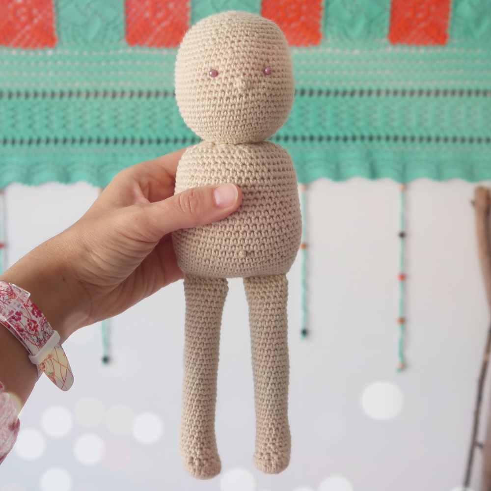 Muñecas a ganchillo sales